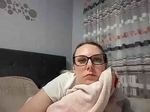 Snapshot of NikexPretty chatting on 13, 5, 2026 NikexPretty online show from 13, 5, 2026