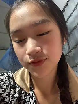 Snapshot of -Lie-06 chatting on 10, 9, 2025 -Lie-06 online show from 10, 9, 2025