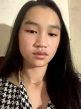 Snapshot of -Lie-06 chatting on 2, 10, 2025 -Lie-06 online show from 2, 10, 2025