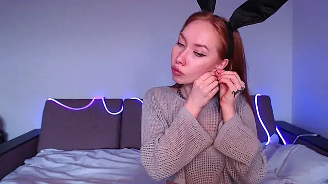 Mimi Red online show from 30, 4, 2026