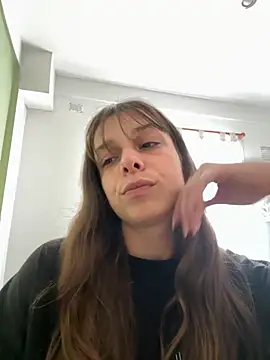 Snapshot of LittleJulietta chatting on 16, 9, 2025 LittleJulietta online show from 16, 9, 2025