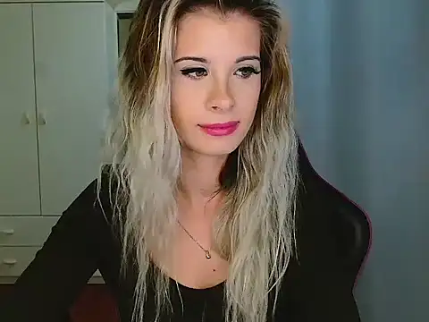 KristineGlow online show from 15, 12, 2025