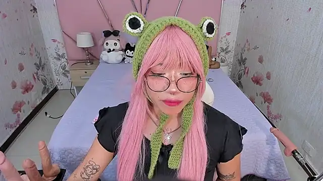 Snapshot of SafiroAgataaa chatting on 28, 11, 2025 SafiroAgataaa online show from 28, 11, 2025