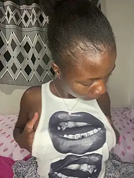 Crazyqueenxxx online show from 18, 9, 2025