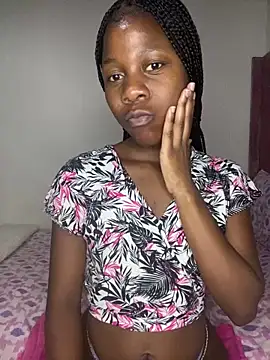 Crazyqueenxxx online show from 4, 11, 2025