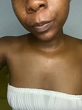 Crazyqueenxxx online show from 17, 3, 2026