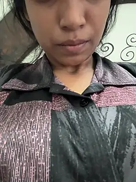 Snapshot of HeerStd chatting on 2, 4, 2026 HeerStd online show from 2, 4, 2026