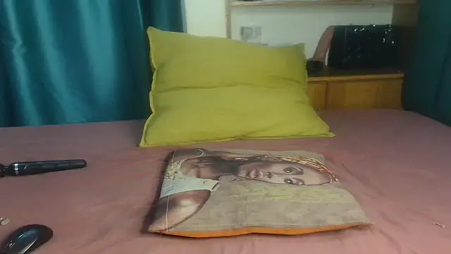 Snapshot of Keishaa-77 chatting on 22, 3, 2026 Keishaa-77 online show from 22, 3, 2026