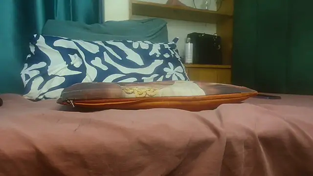 Snapshot of Keishaa-77 chatting on 28, 3, 2026 Keishaa-77 online show from 28, 3, 2026