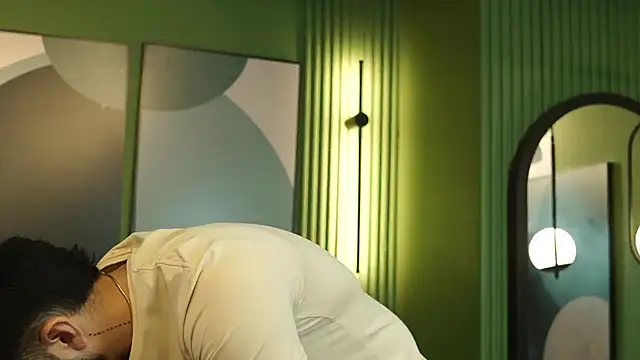 Snapshot of Nick_Vans chatting on 12, 9, 2025 Nick Vans online show from 12, 9, 2025