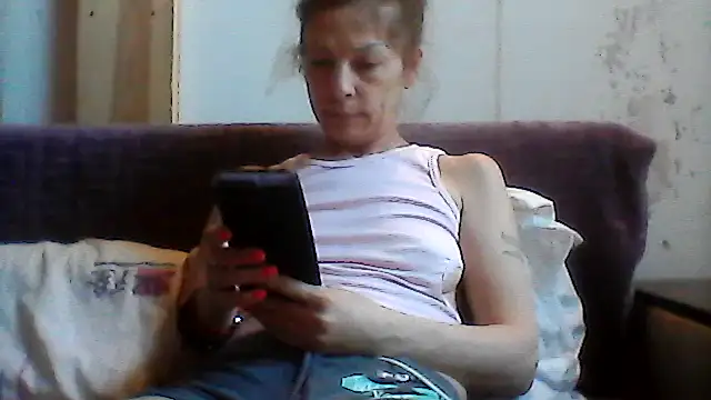 Snapshot of Milana38 chatting on 8, 7, 2026 Milana38 online show from 8, 7, 2026