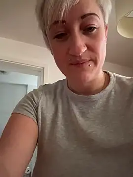 Snapshot of Rozendefotz chatting on 13, 11, 2025 Rozendefotz online show from 13, 11, 2025