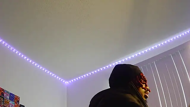 Snapshot of risktakinndolo chatting on 18, 9, 2025 risktakinndolo online show from 18, 9, 2025