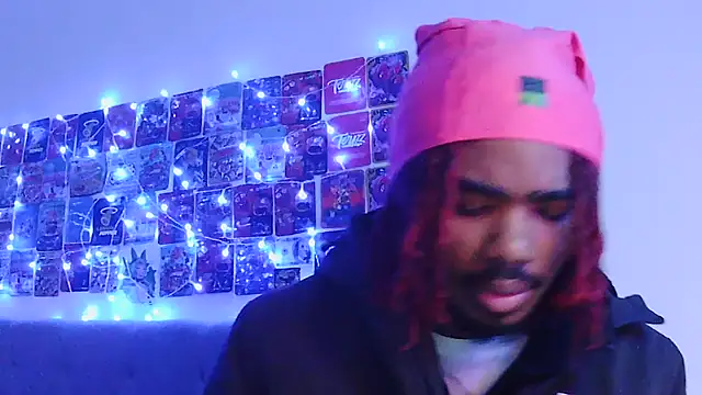 Snapshot of risktakinndolo chatting on 16, 11, 2025 risktakinndolo online show from 16, 11, 2025