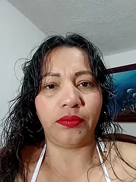 agatha sluttylatina online show from 4, 3, 2026