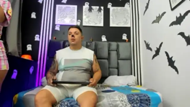 Hornycouple Hot online show from 15, 10, 2025