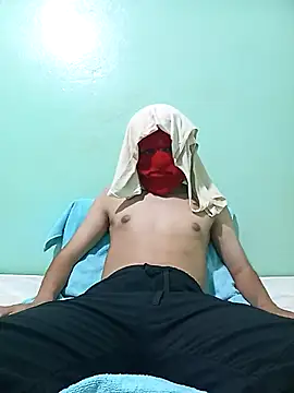 Snapshot of boy_arabe_20 chatting on 24, 9, 2025 boy arabe 20 online show from 24, 9, 2025