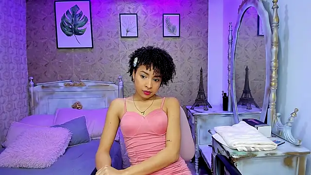 Snapshot of Lucia_jane chatting on 22, 10, 2025 Lucia jane online show from 22, 10, 2025