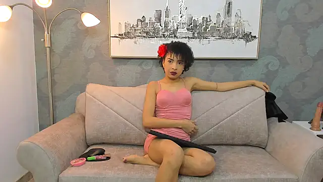 Snapshot of Lucia_jane chatting on 6, 11, 2025 Lucia jane online show from 6, 11, 2025