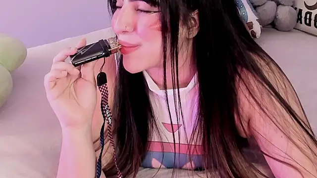 Camila Matinez  online show from 26, 9, 2025