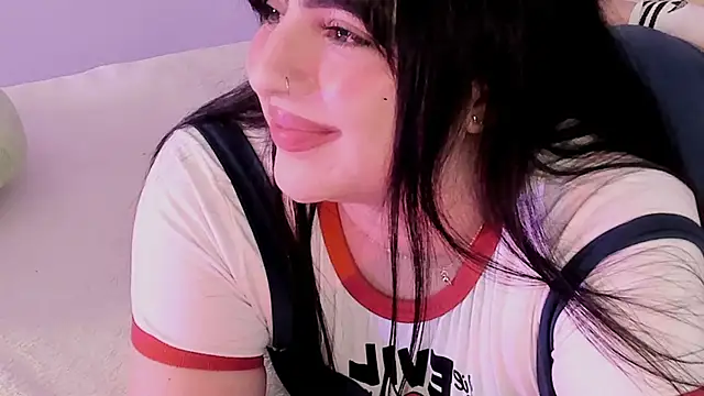 Camila Matinez  online show from 6, 1, 2026