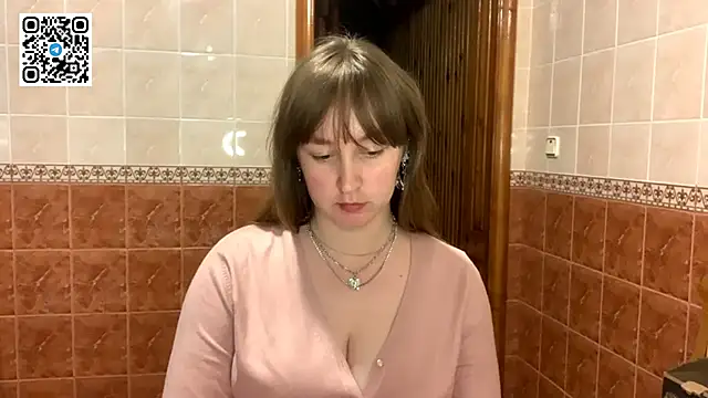 Snapshot of MaroonMoon_ chatting on 27, 9, 2025 MaroonMoon online show from 27, 9, 2025
