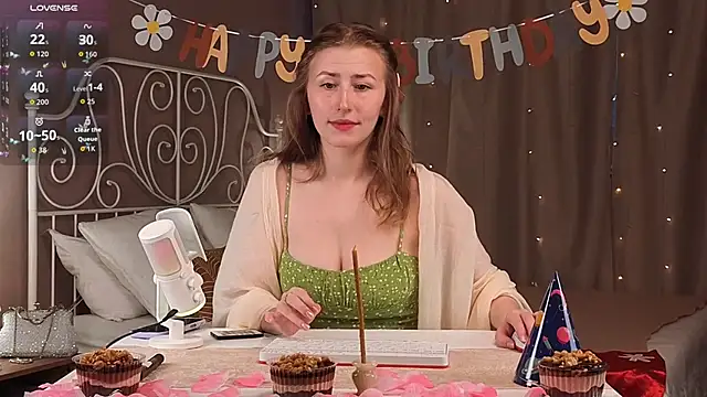 Snapshot of VesperaCeleste chatting on 19, 10, 2025 VesperaCeleste online show from 19, 10, 2025