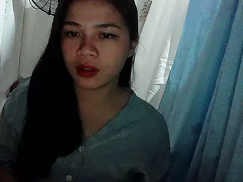 Snapshot of Zachariah_05 chatting on 16, 11, 2025 Zachariah 05 online show from 16, 11, 2025