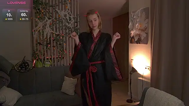 Snapshot of sofiapurex chatting on 30, 10, 2025 sofiapurex online show from 30, 10, 2025