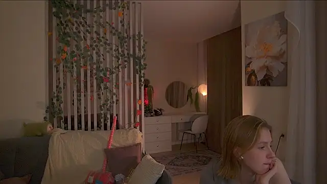 Snapshot of sofiapurex chatting on 17, 12, 2025 sofiapurex online show from 17, 12, 2025