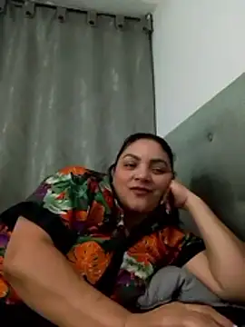 Snapshot of tiffany_Johnson1 chatting on 17, 5, 2026 tiffany Johnson1 online show from 17, 5, 2026