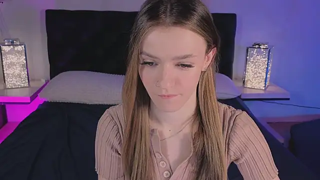 E l i z e  online show from 24, 3, 2026