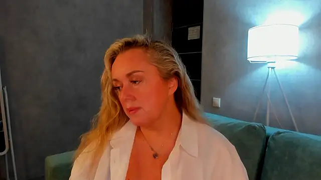 Snapshot of Sky_Kuper chatting on 2, 11, 2025 Sky Kuper online show from 2, 11, 2025