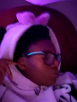 SexyGemBeautyX online show from 20, 12, 2025