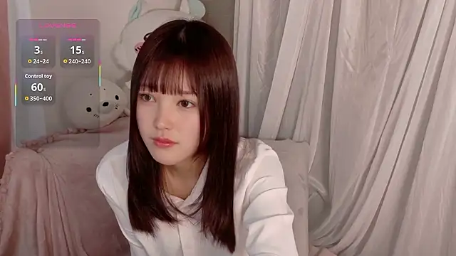 Snapshot of REIREI0827 chatting on 29, 11, 2025 REIREI0827 online show from 29, 11, 2025