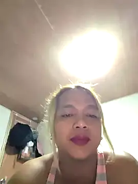 Snapshot of ahnela69xxx chatting on 18, 10, 2025 ahnela69xxx online show from 18, 10, 2025