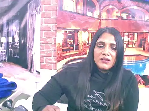 IndianSexyLady4u online show from 6, 11, 2025