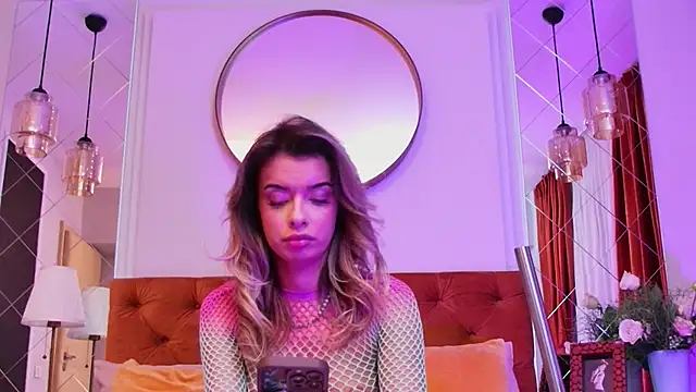 LollyShine online show from 28, 11, 2025