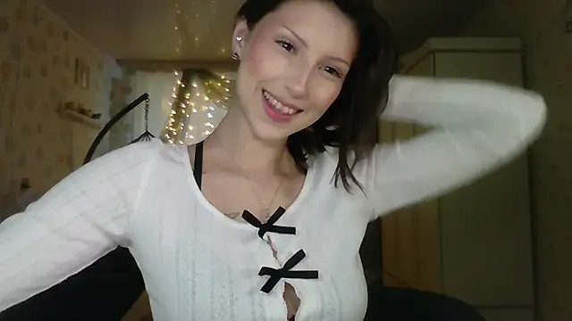 RuxaShade online show from 15, 12, 2025