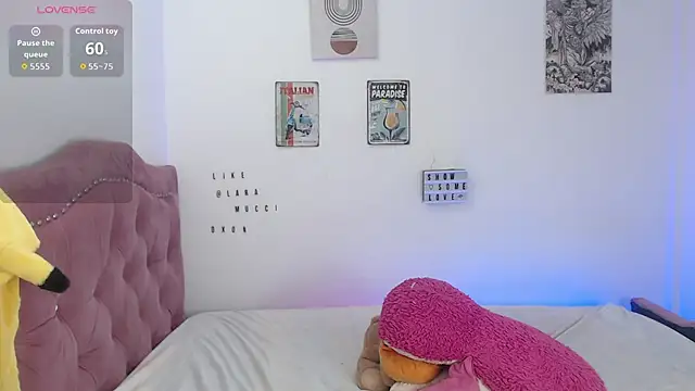 Laramucci online show from 9, 11, 2025