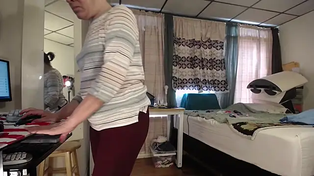 Snapshot of ANALTRAINING4U2 chatting on 26, 2, 2025 ANALTRAINING4U2 online show from 26, 2, 2025