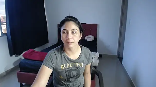 yohacriss online show from 4, 12, 2025