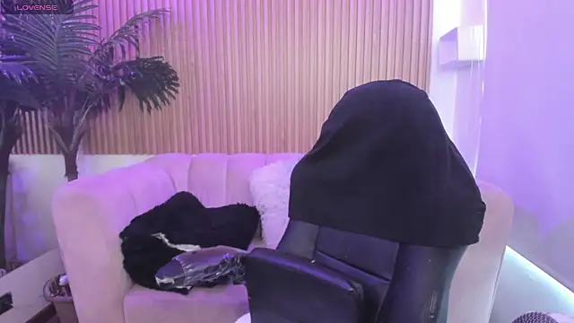 Jenny Wolridge  online show from 30, 10, 2025