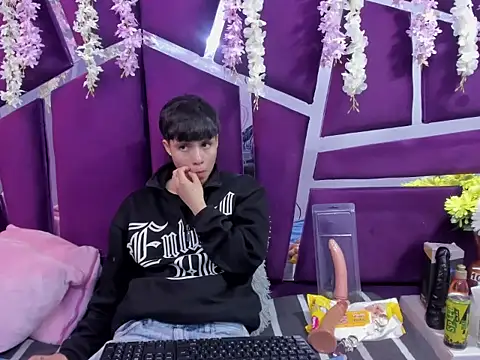 Snapshot of Bruno_Cruzz chatting on 29, 11, 2025 Bruno Cruzz online show from 29, 11, 2025