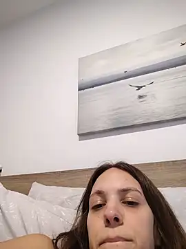 Snapshot of lauflor chatting on 17, 5, 2026 lauflor online show from 17, 5, 2026