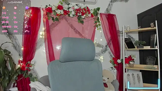 Snapshot of BritanyBrown_ chatting on 12, 5, 2026 BritanyBrown online show from 12, 5, 2026