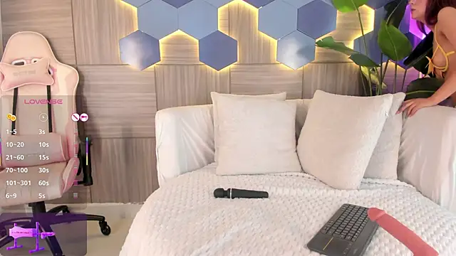 Snapshot of MilaGrace1 chatting on 2, 5, 2026 MilaGrace1 online show from 2, 5, 2026