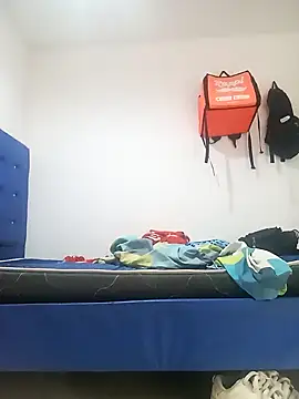 Snapshot of MackMacKenzie chatting on 15, 9, 2025 MackMacKenzie online show from 15, 9, 2025