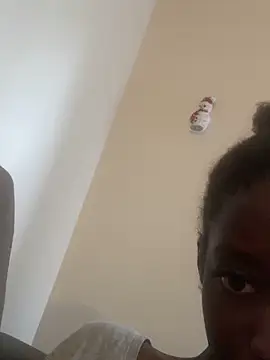 Snapshot of Dartthbaby chatting on 14, 10, 2025 Dartthbaby online show from 14, 10, 2025