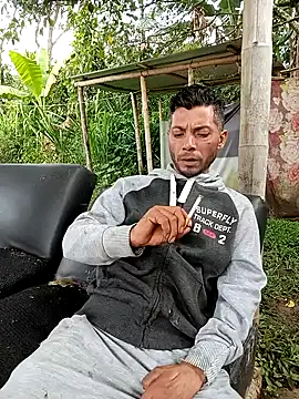 Snapshot of AlphaAlterX chatting on 3, 2, 2026 AlphaAlterX online show from 3, 2, 2026